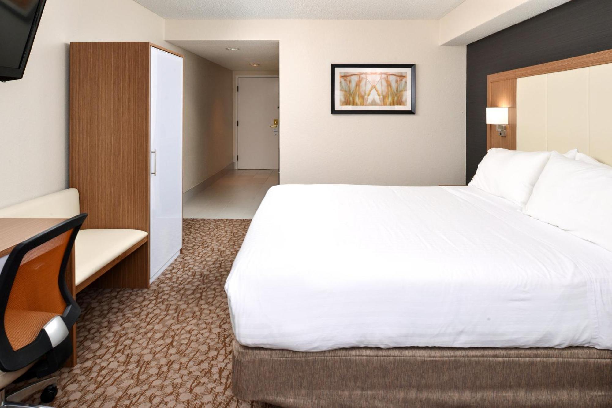 Holiday Inn Express Hotel & Suites Bonita Springs/Naples By Ihg Bagian luar foto